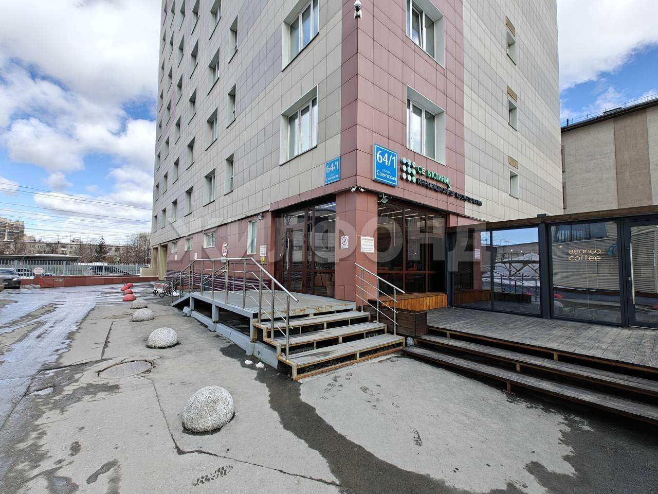 Продам офис 494 м.кв.