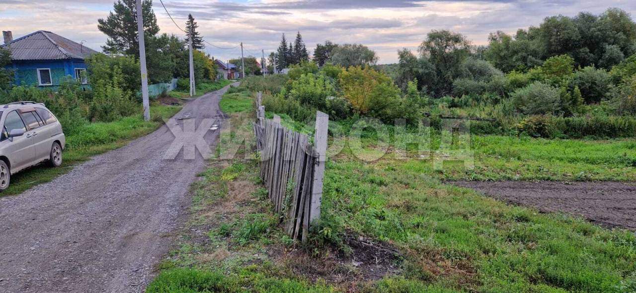 Продам земельный участок 1500 м.кв.
