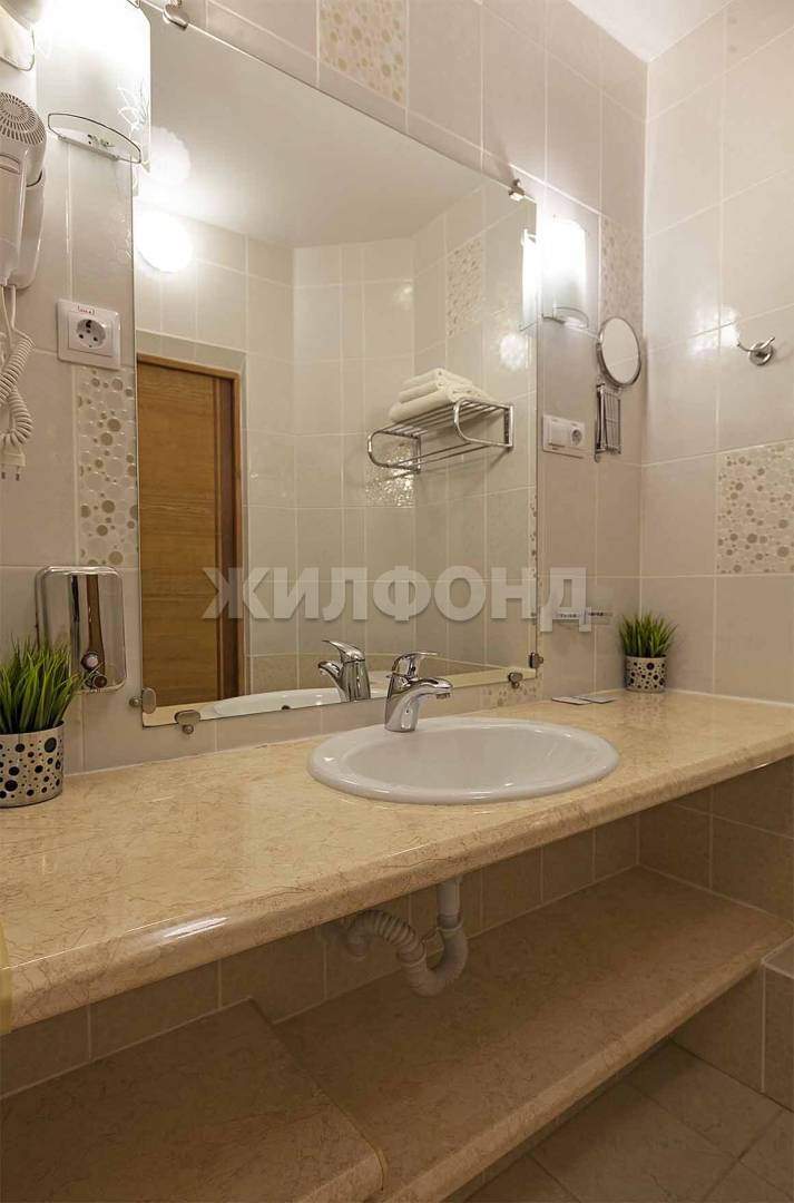 Продам помещение свободного назначения 2542 м.кв.