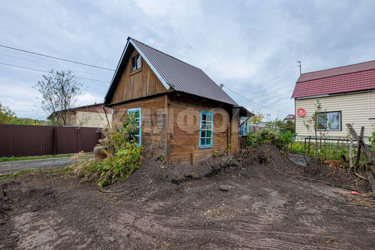 Продам земельный участок 600 м.кв.