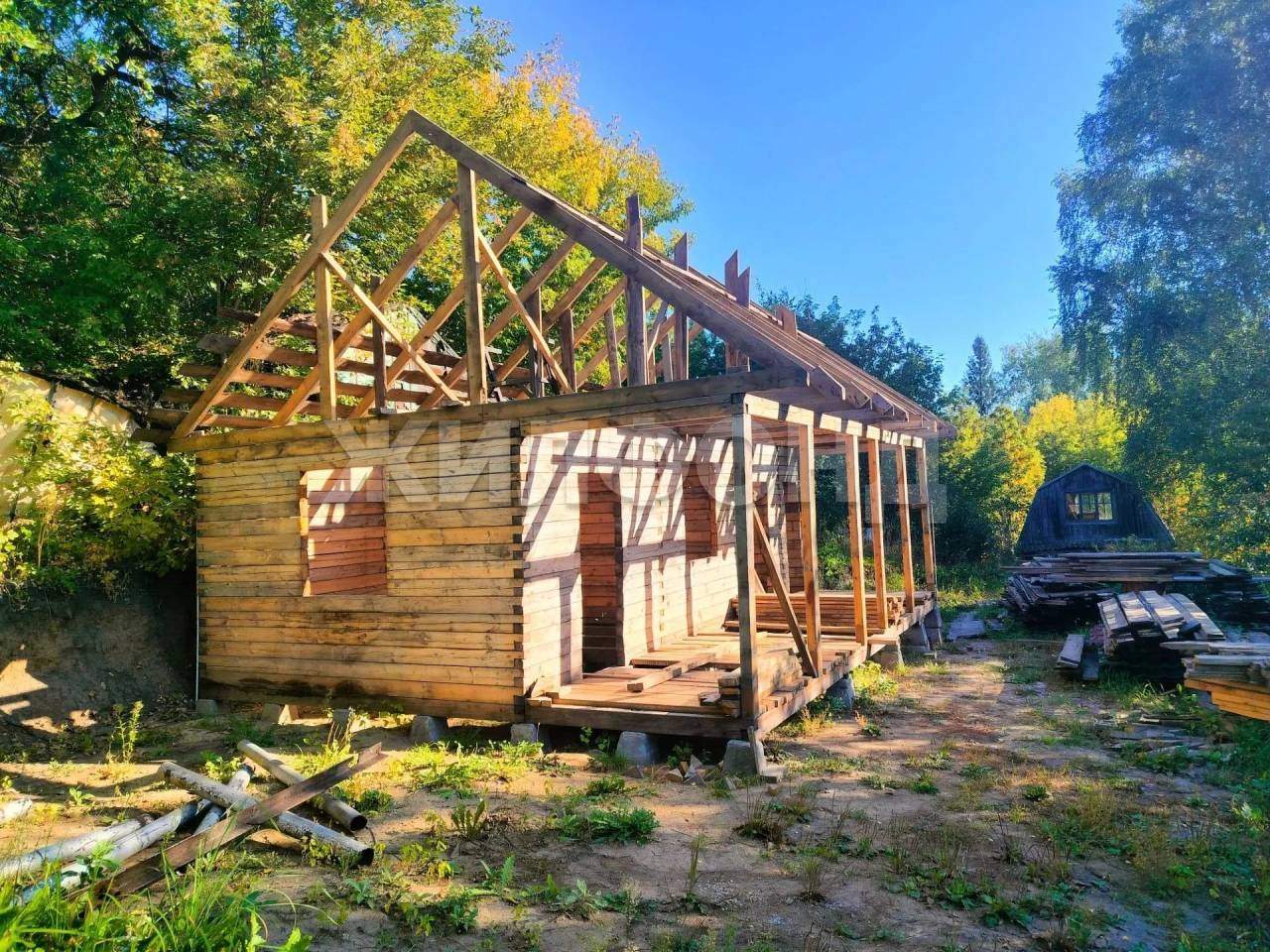 Продам земельный участок 650 м.кв.