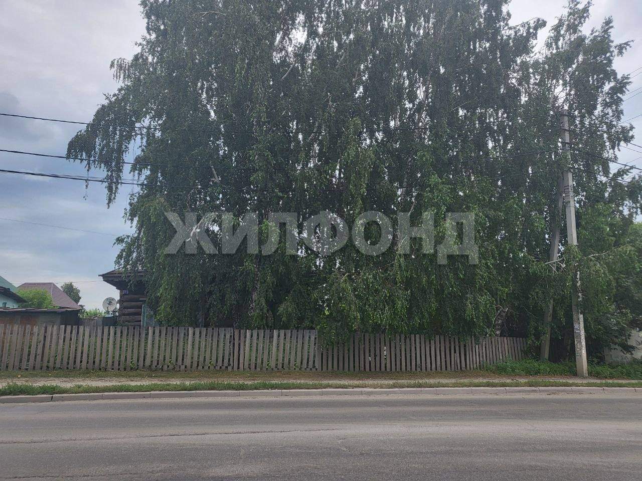 Продам земельный участок 1320 м.кв.