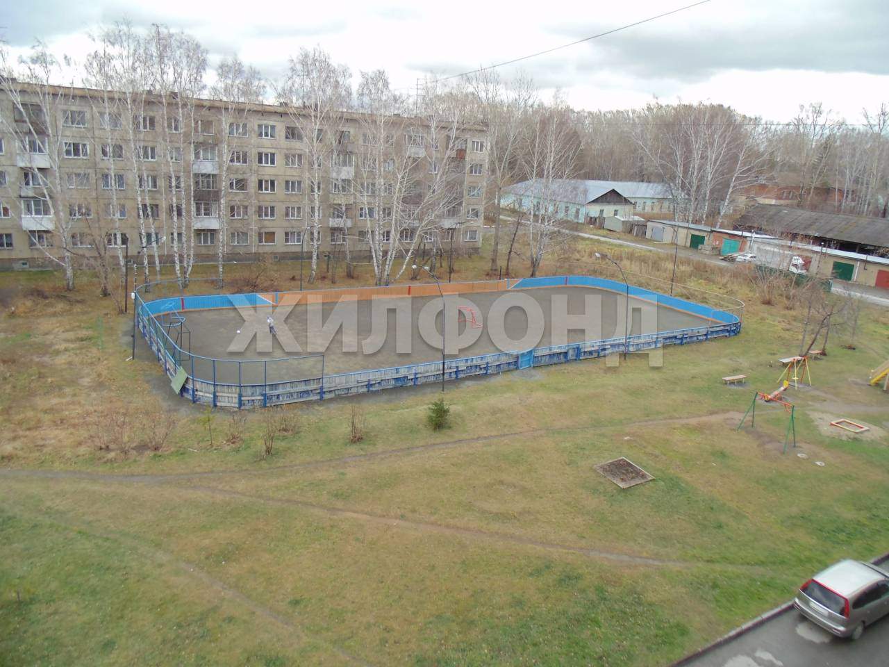 Продам земельный участок 1000 м.кв.