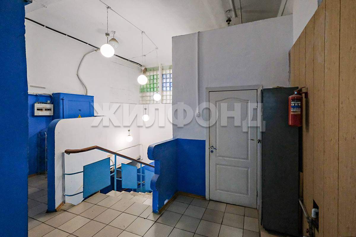 Продам помещение свободного назначения 3112 м.кв.