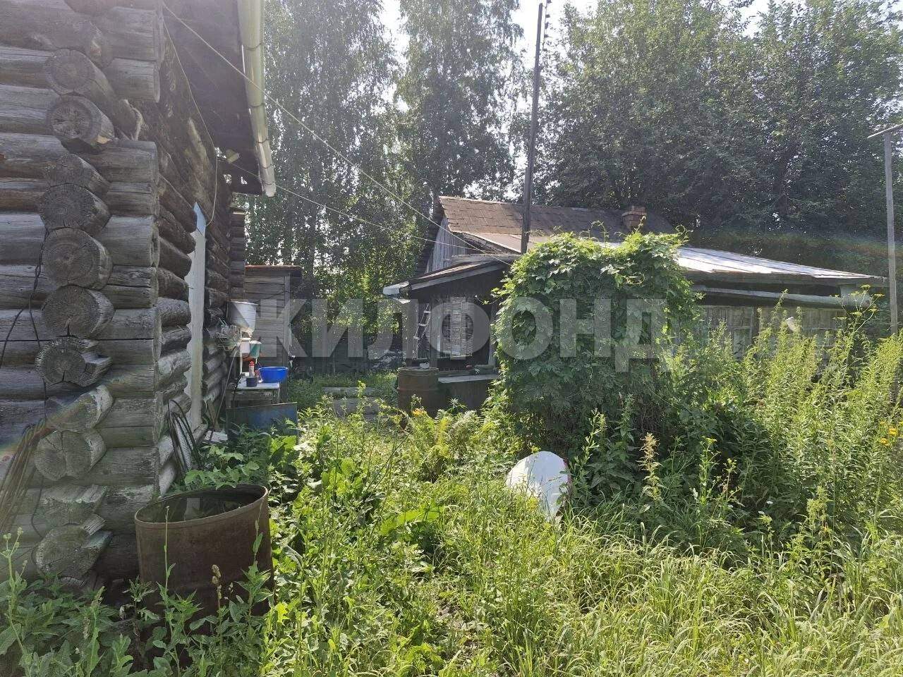 Продам земельный участок 600 м.кв.