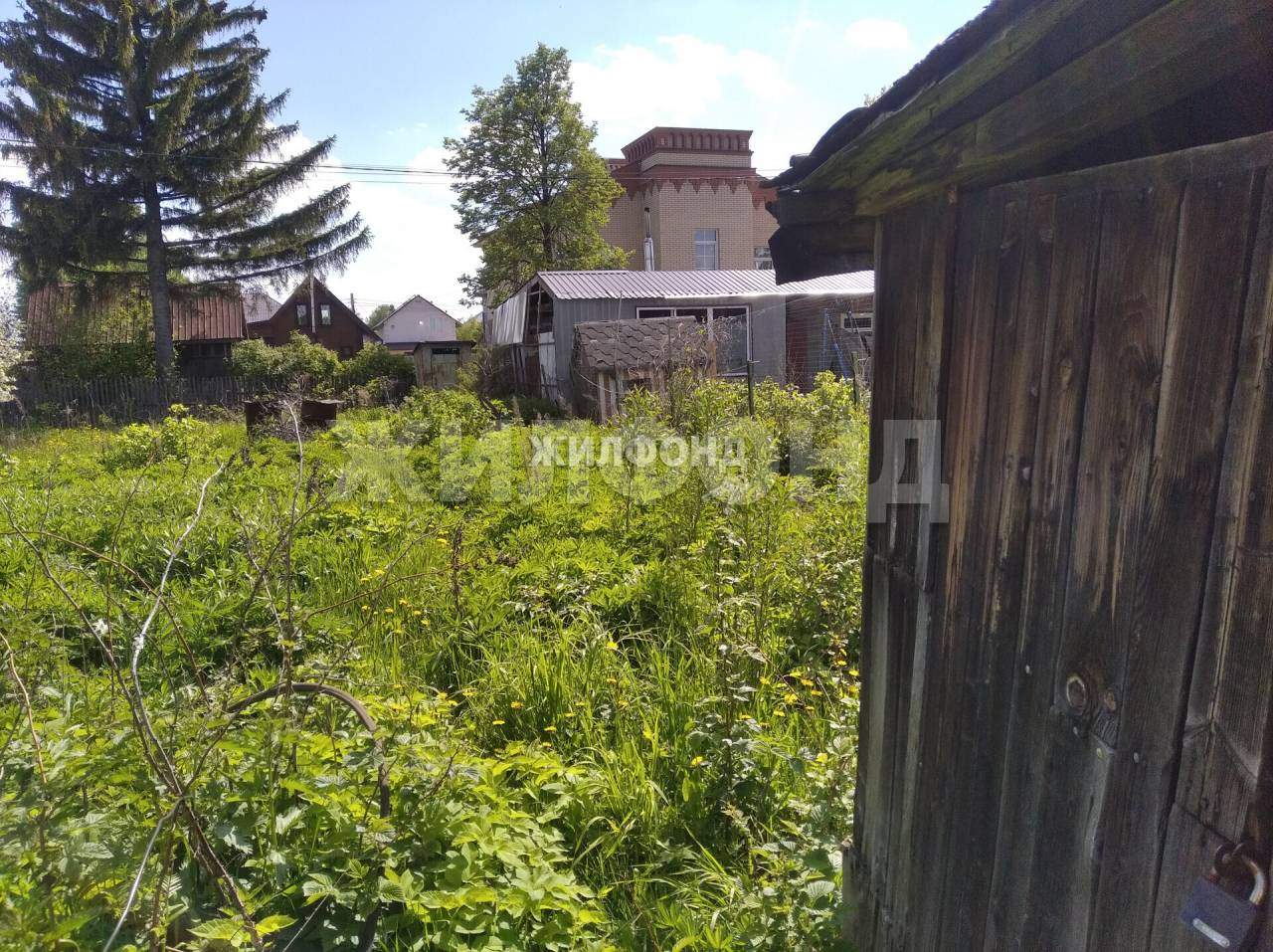 Продам земельный участок 530 м.кв.