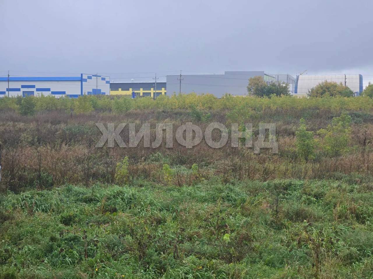 Продам земельный участок 8800 м.кв.