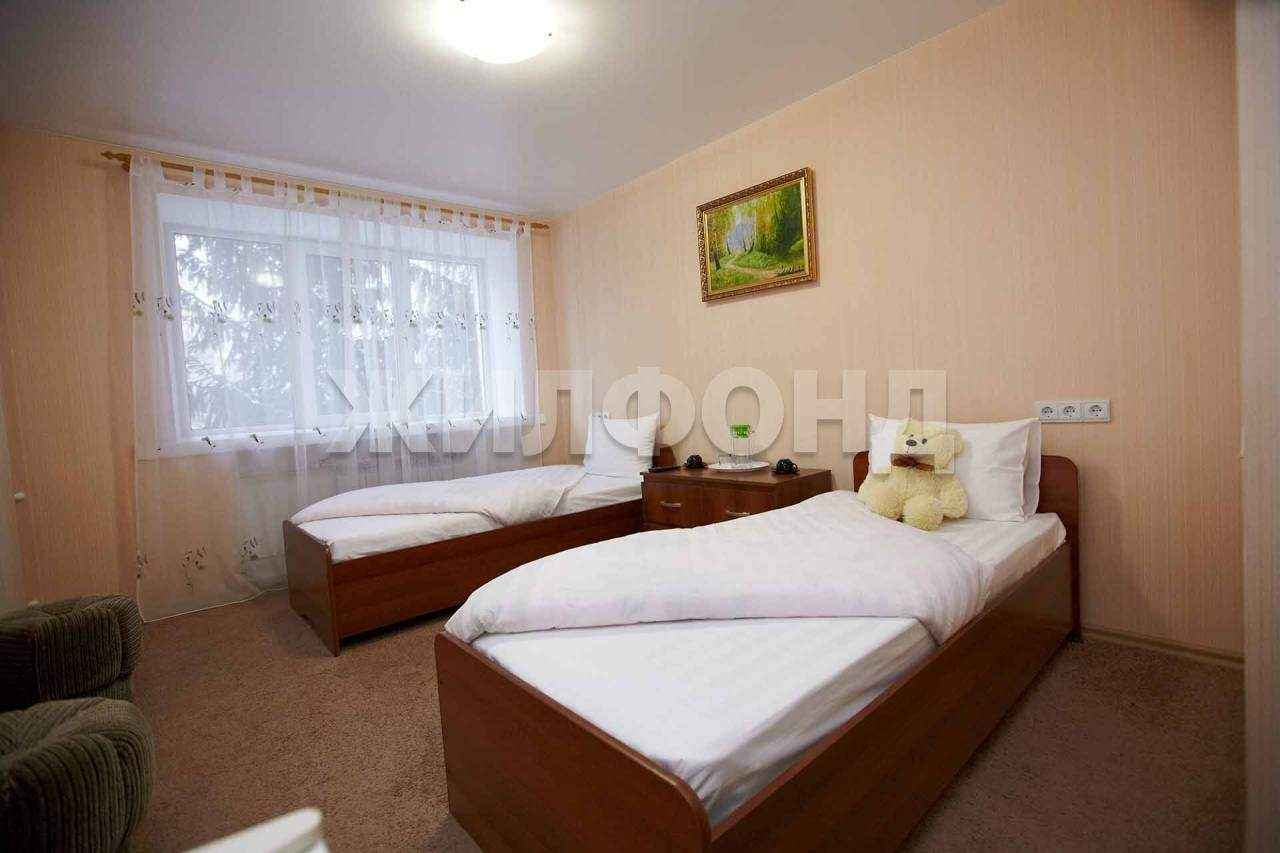 Продам помещение свободного назначения 2542 м.кв.