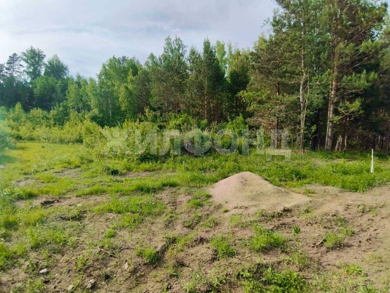 Продам земельный участок 1000 м.кв.