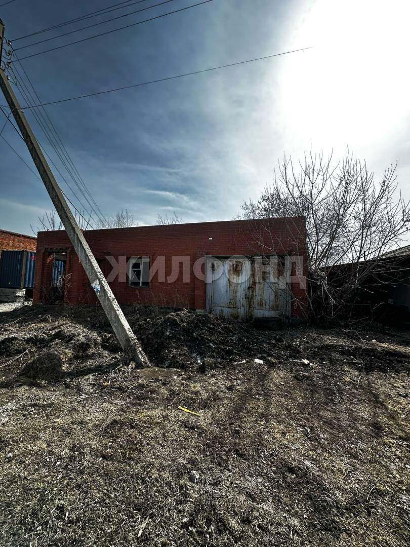 Продам земельный участок 100 м.кв.