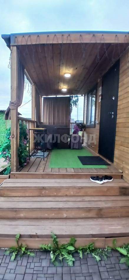Продам земельный участок 700 м.кв.