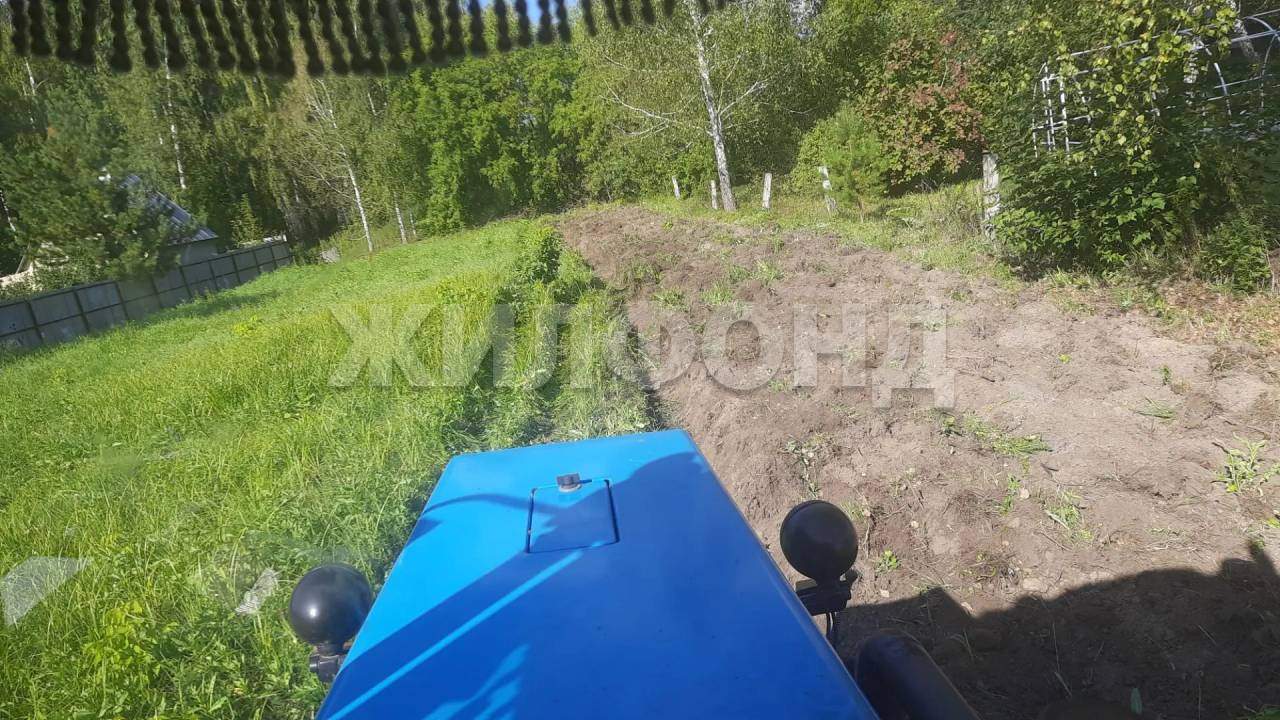 Продам земельный участок 1000 м.кв.