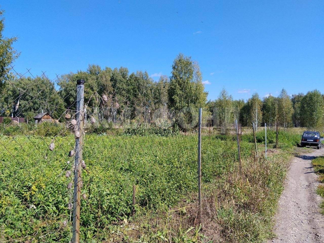 Продам земельный участок 600 м.кв.