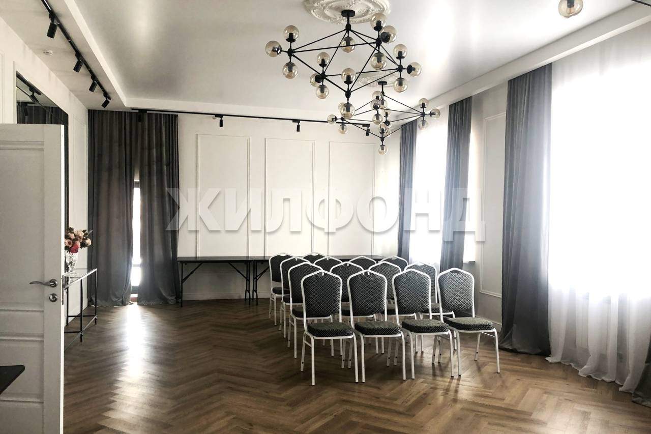 Продам помещение свободного назначения 2753 м.кв.
