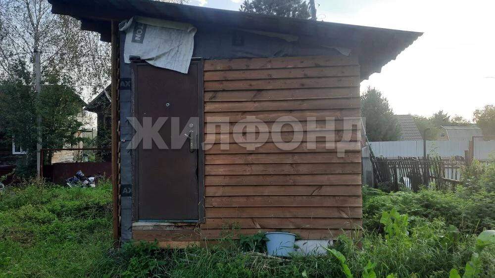 Продам земельный участок 730 м.кв.