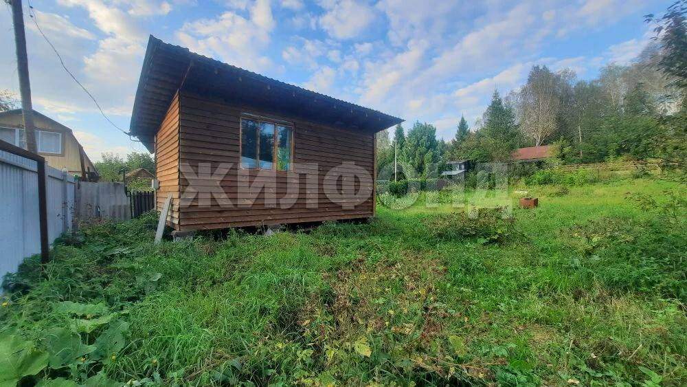 Продам земельный участок 730 м.кв.