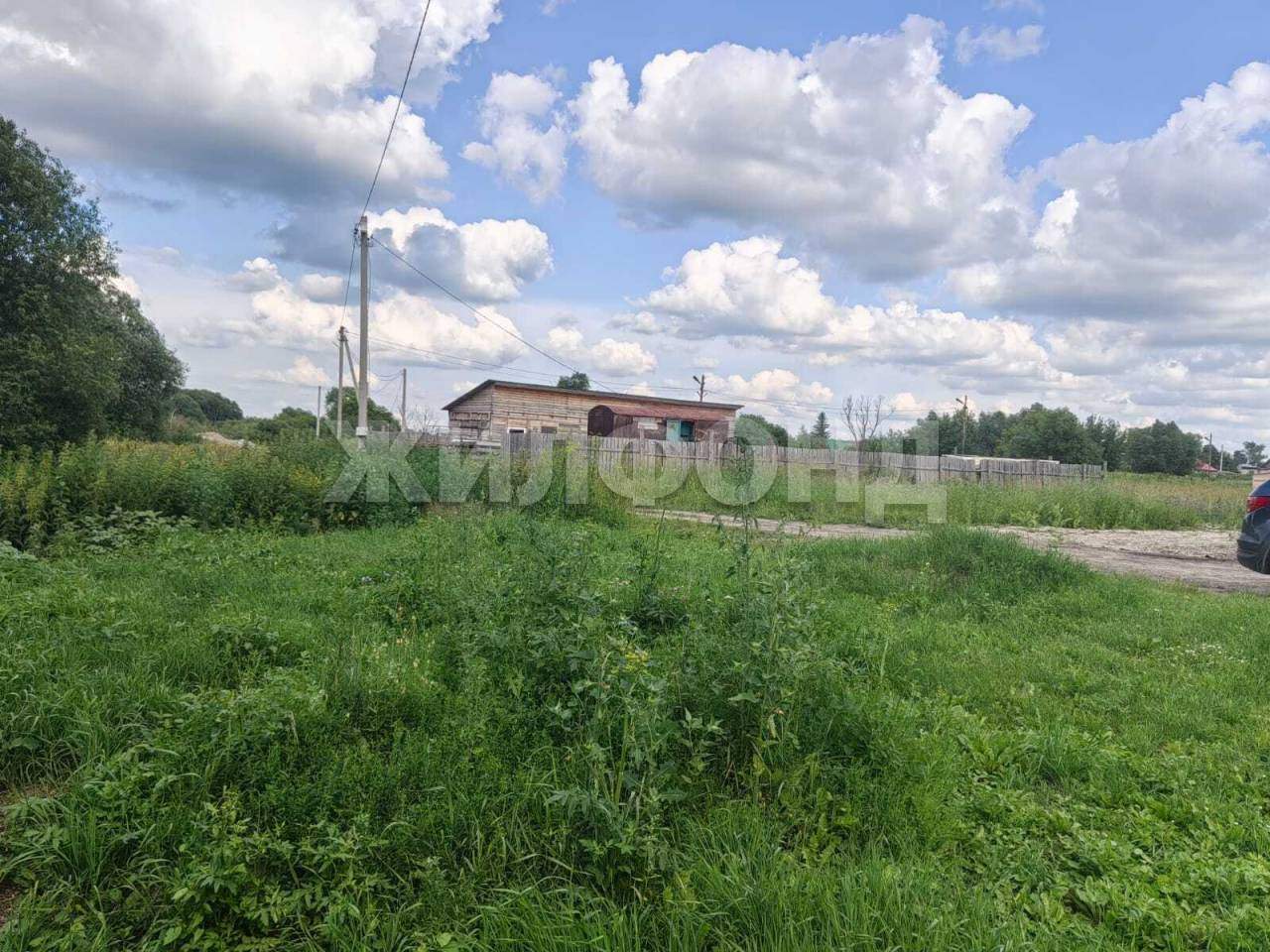 Продам земельный участок 1900 м.кв.