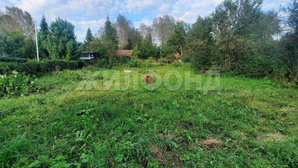 Продам земельный участок 730 м.кв.