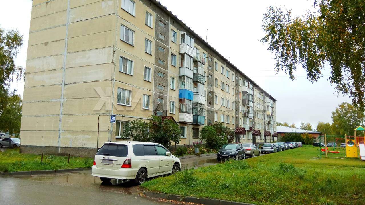 Продам земельный участок 1000 м.кв.