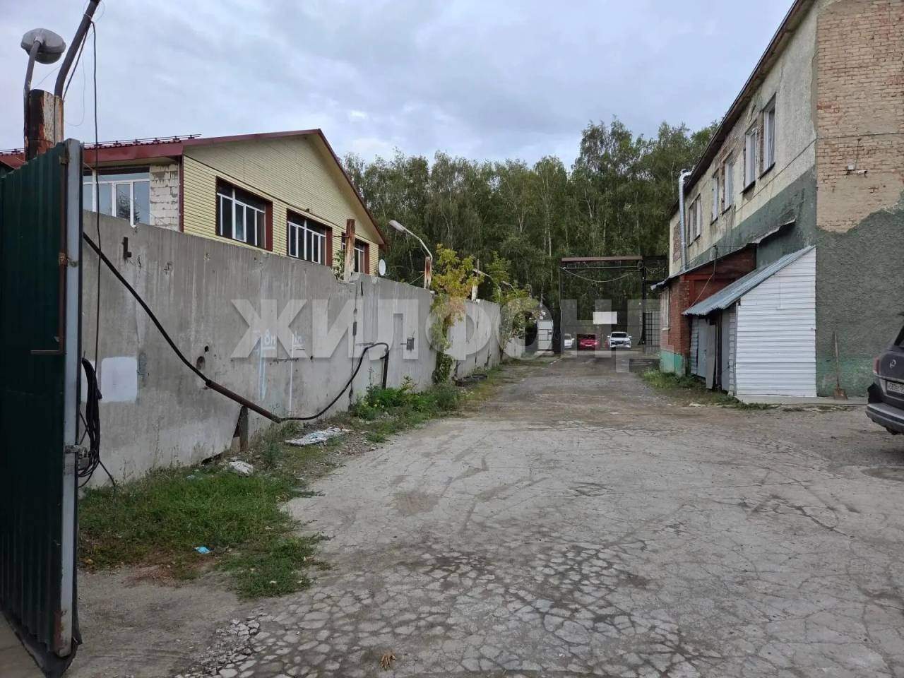 Продам помещение свободного назначения 1864 м.кв.