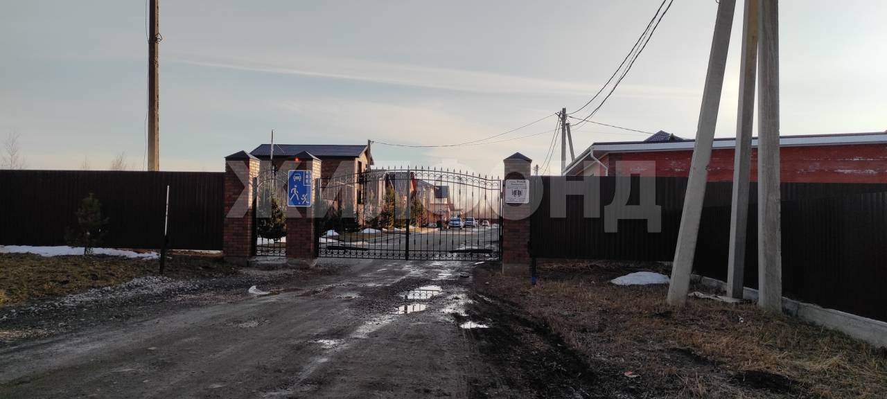 Продам земельный участок 800 м.кв.