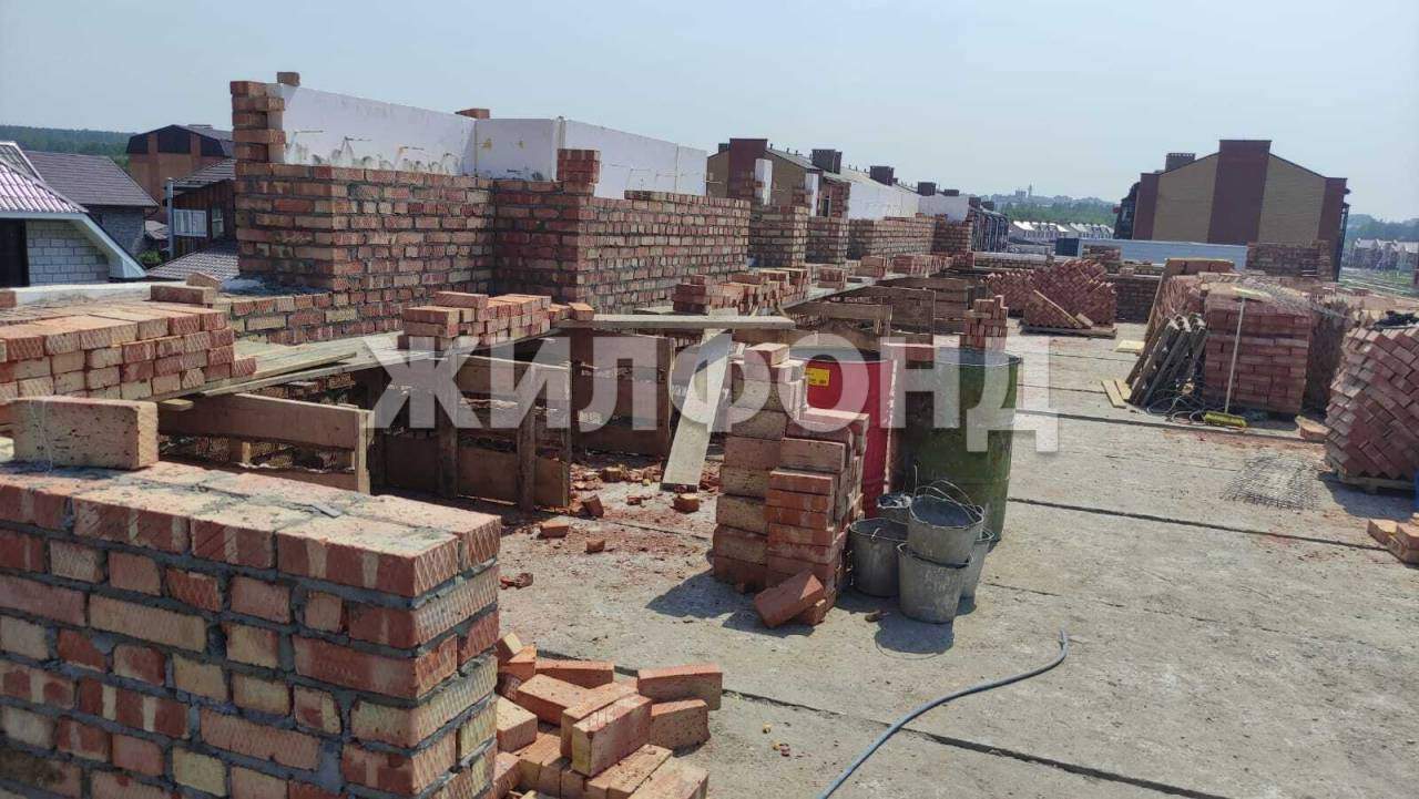 Продам земельный участок 3300 м.кв.