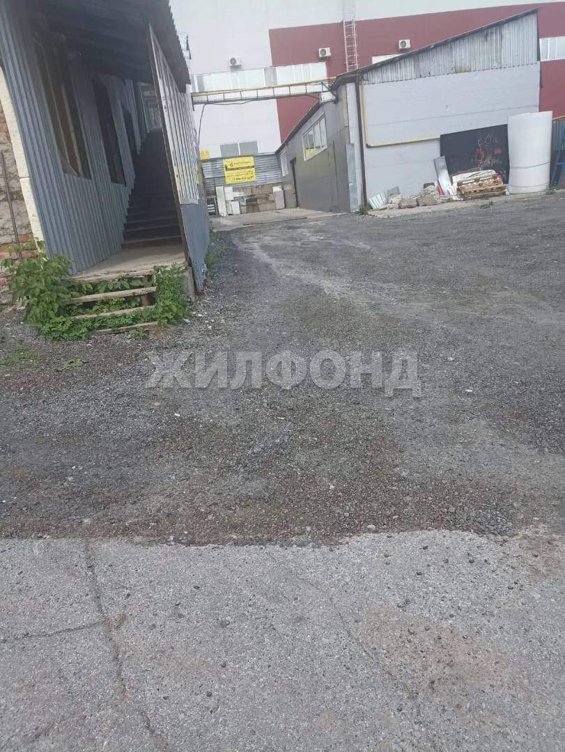 Продам помещение свободного назначения 828 м.кв.