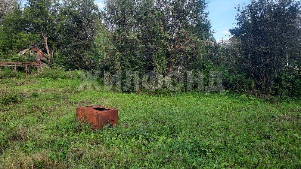 Продам земельный участок 730 м.кв.
