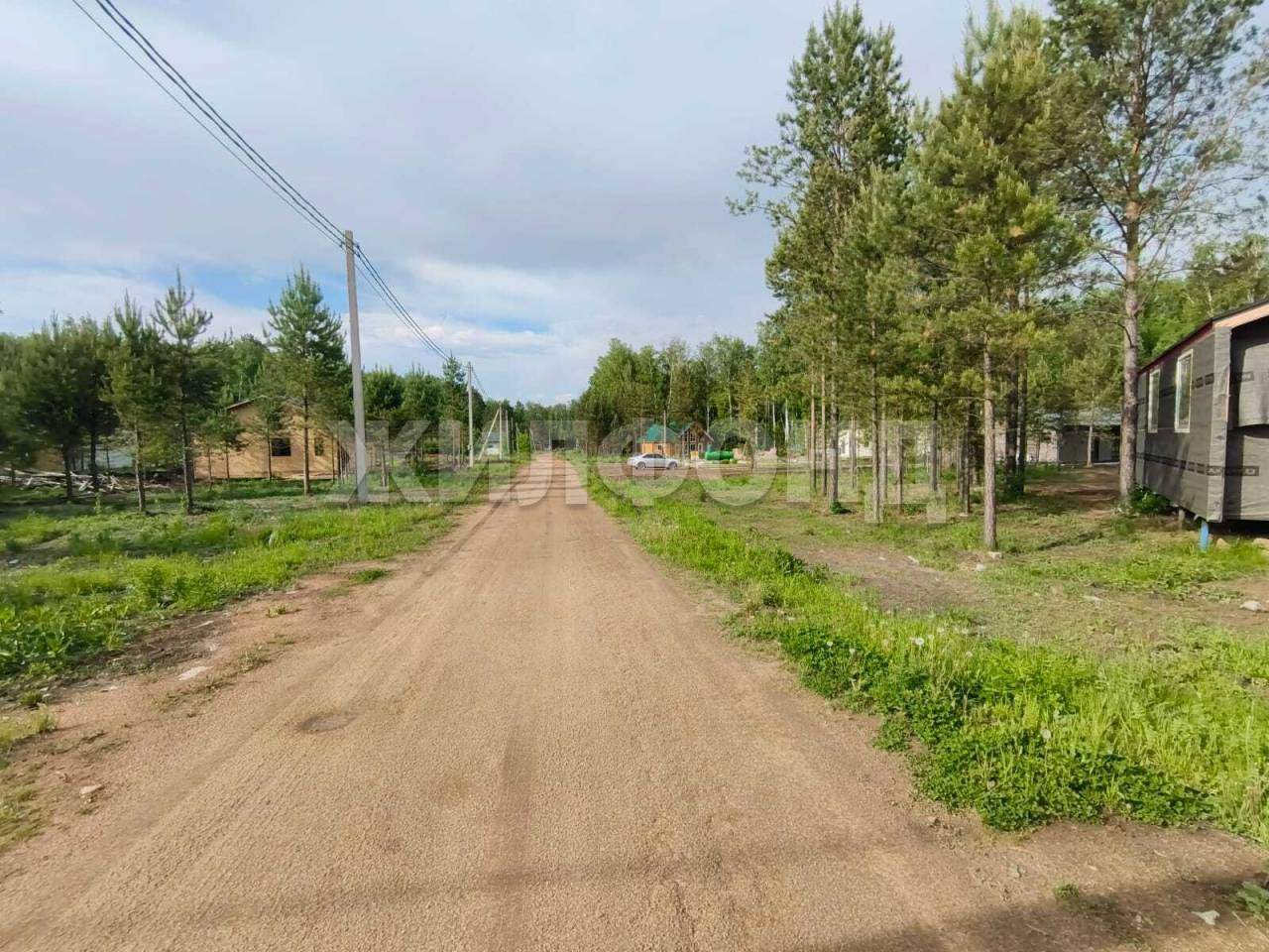 Продам земельный участок 1000 м.кв.