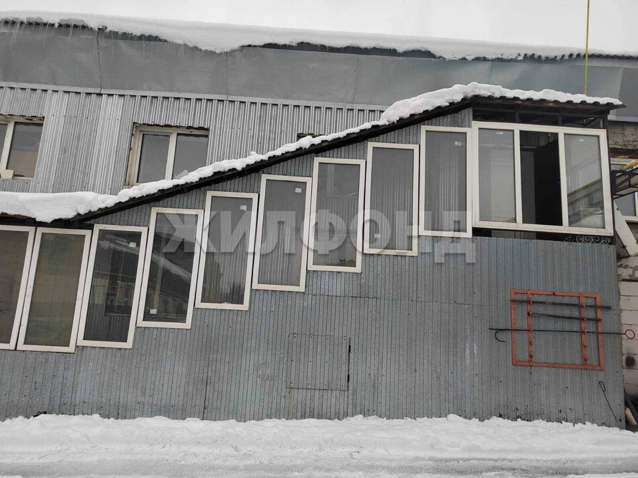 Продам помещение свободного назначения 828 м.кв.