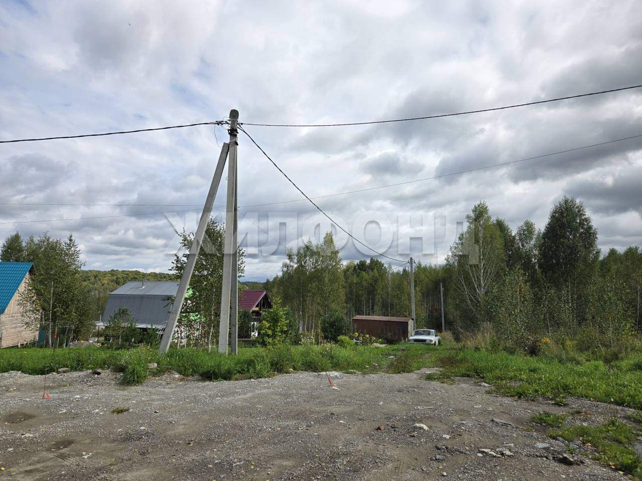 Продам земельный участок 600 м.кв.