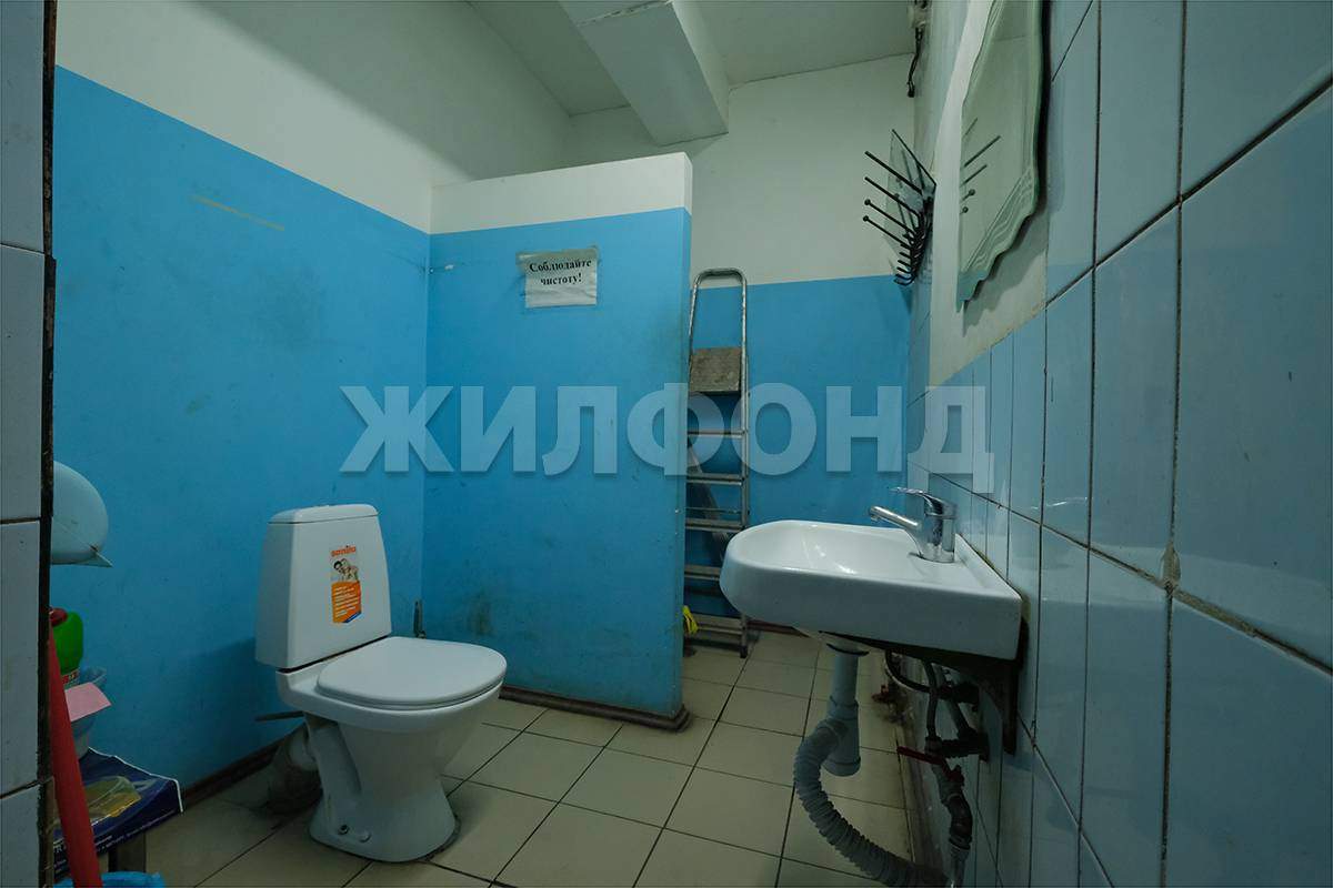 Продам помещение свободного назначения 3112 м.кв.