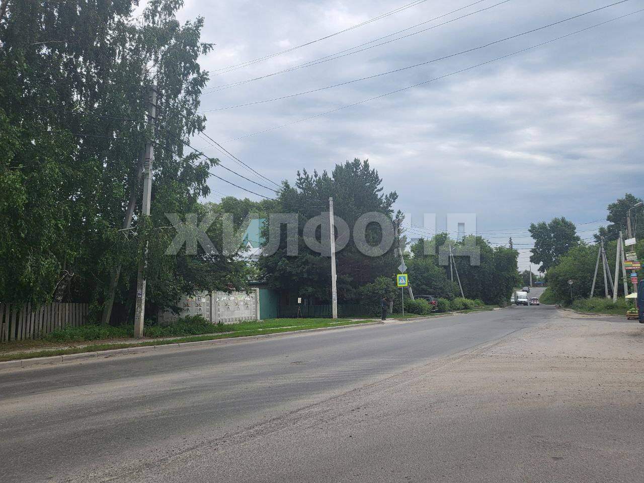 Продам земельный участок 1320 м.кв.