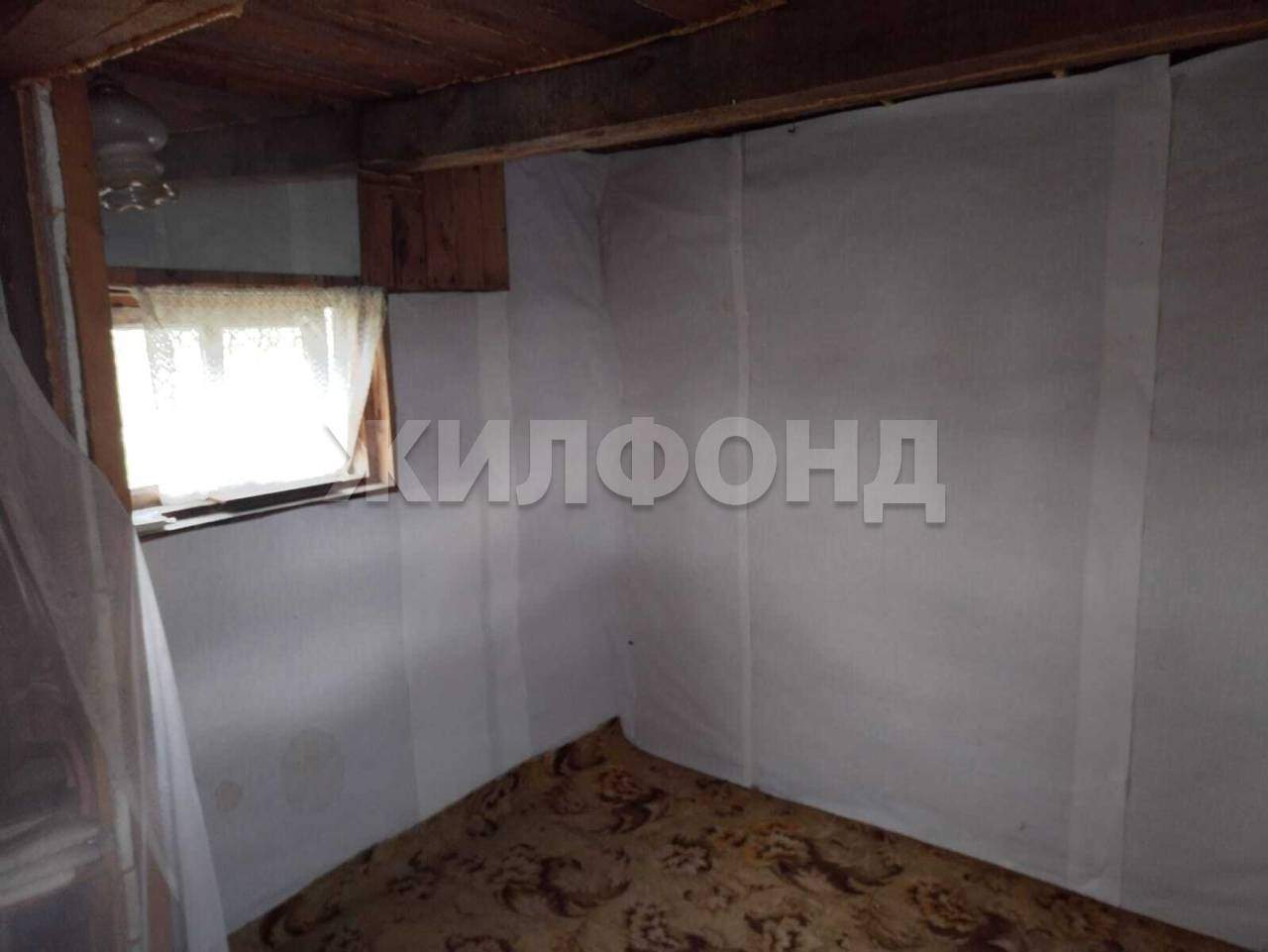 Продам земельный участок 700 м.кв.