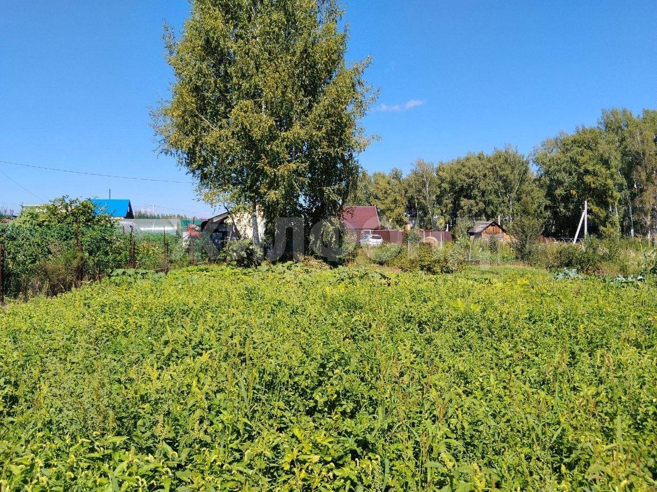 Продам земельный участок 600 м.кв.