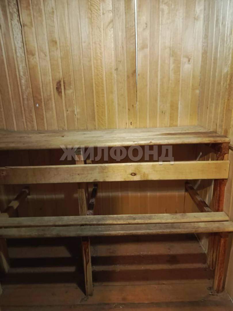 Продам земельный участок 1200 м.кв.