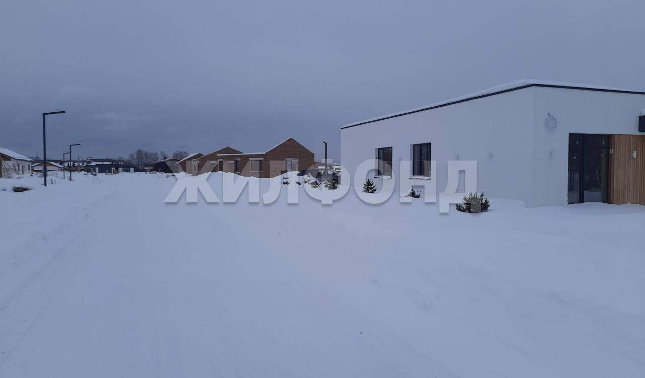 Продам земельный участок 845 м.кв.