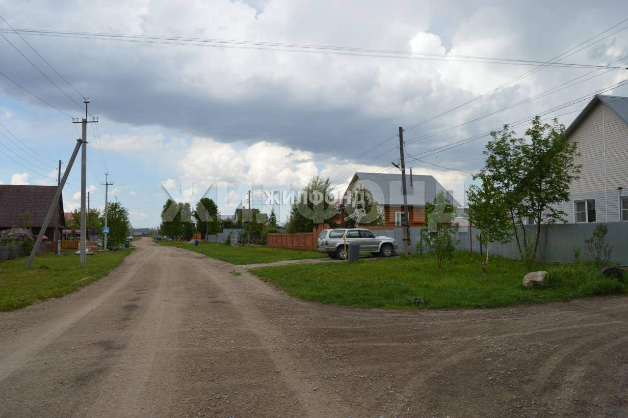 Продам земельный участок 1189 м.кв.