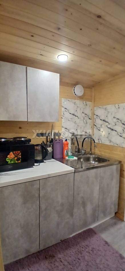 Продам земельный участок 700 м.кв.