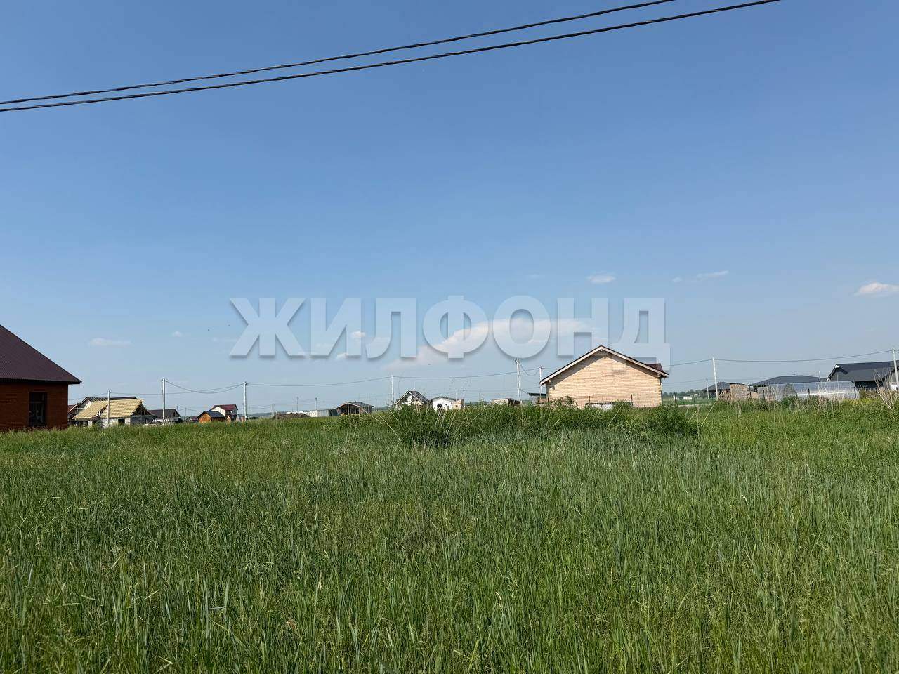 Продам земельный участок 1000 м.кв.