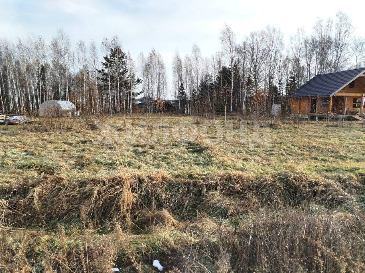Продам земельный участок 1000 м.кв.