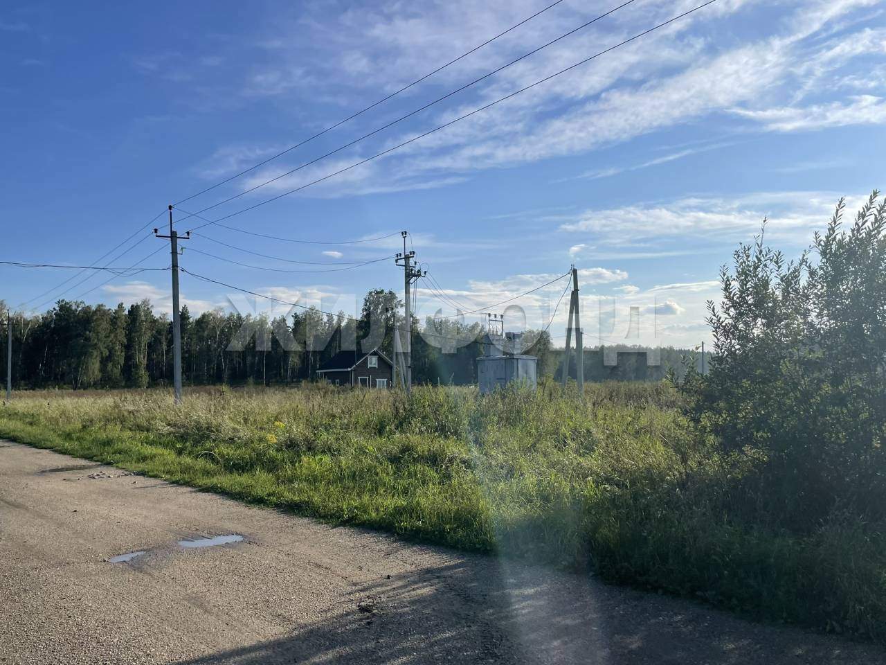 Продам земельный участок 985 м.кв.