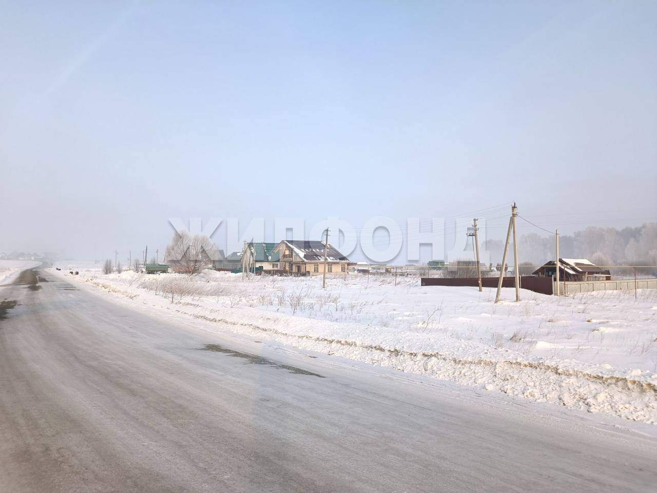 Продам земельный участок 900 м.кв.