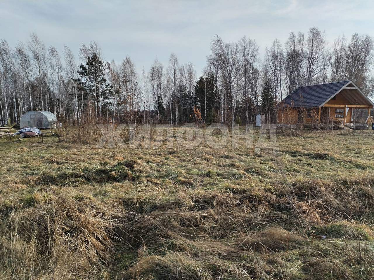 Продам земельный участок 1000 м.кв.