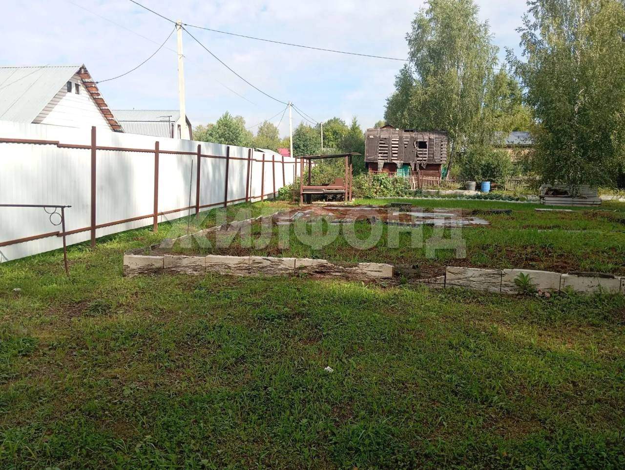 Продам земельный участок 1000 м.кв.