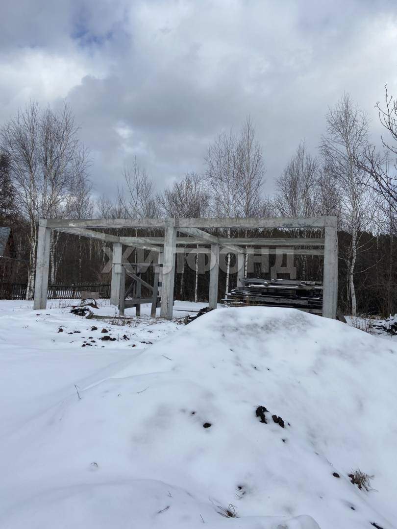 Продам земельный участок 743 м.кв.