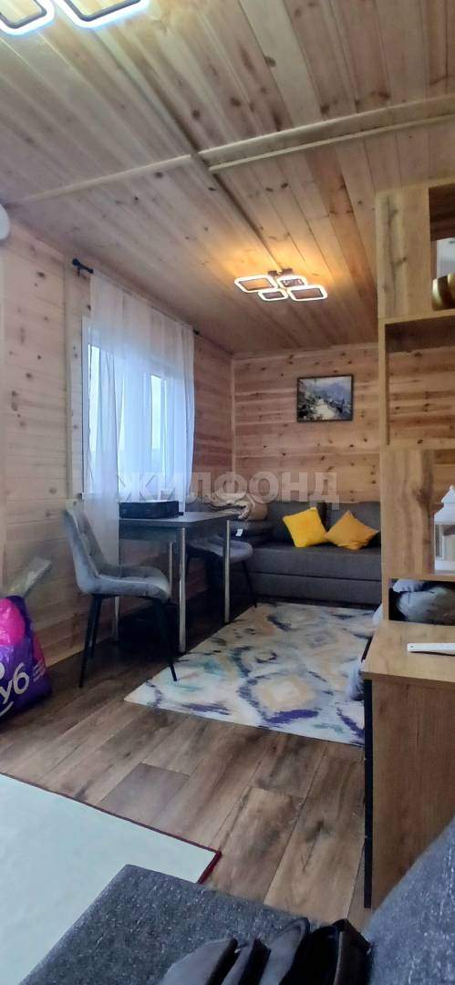Продам земельный участок 700 м.кв.