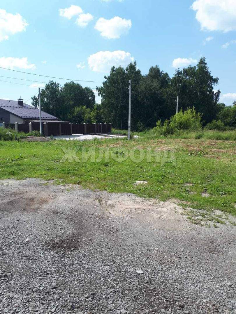 Продам земельный участок 971 м.кв.