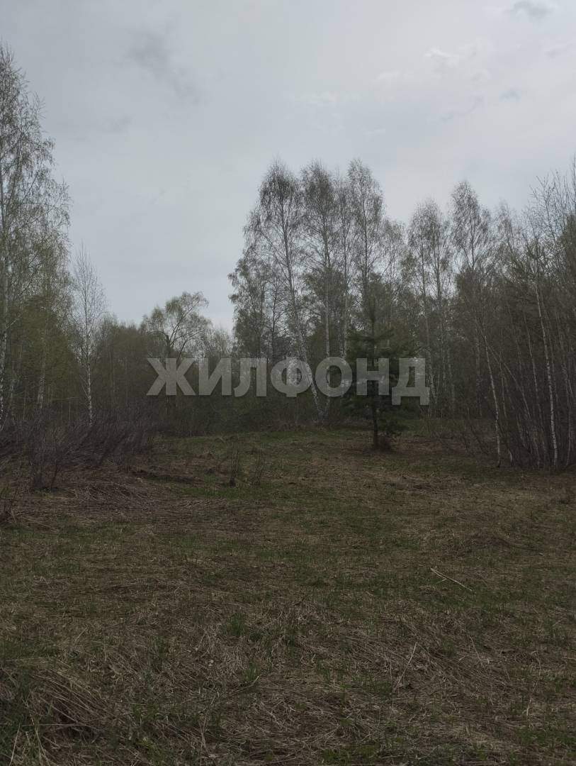 Продам земельный участок 800 м.кв.