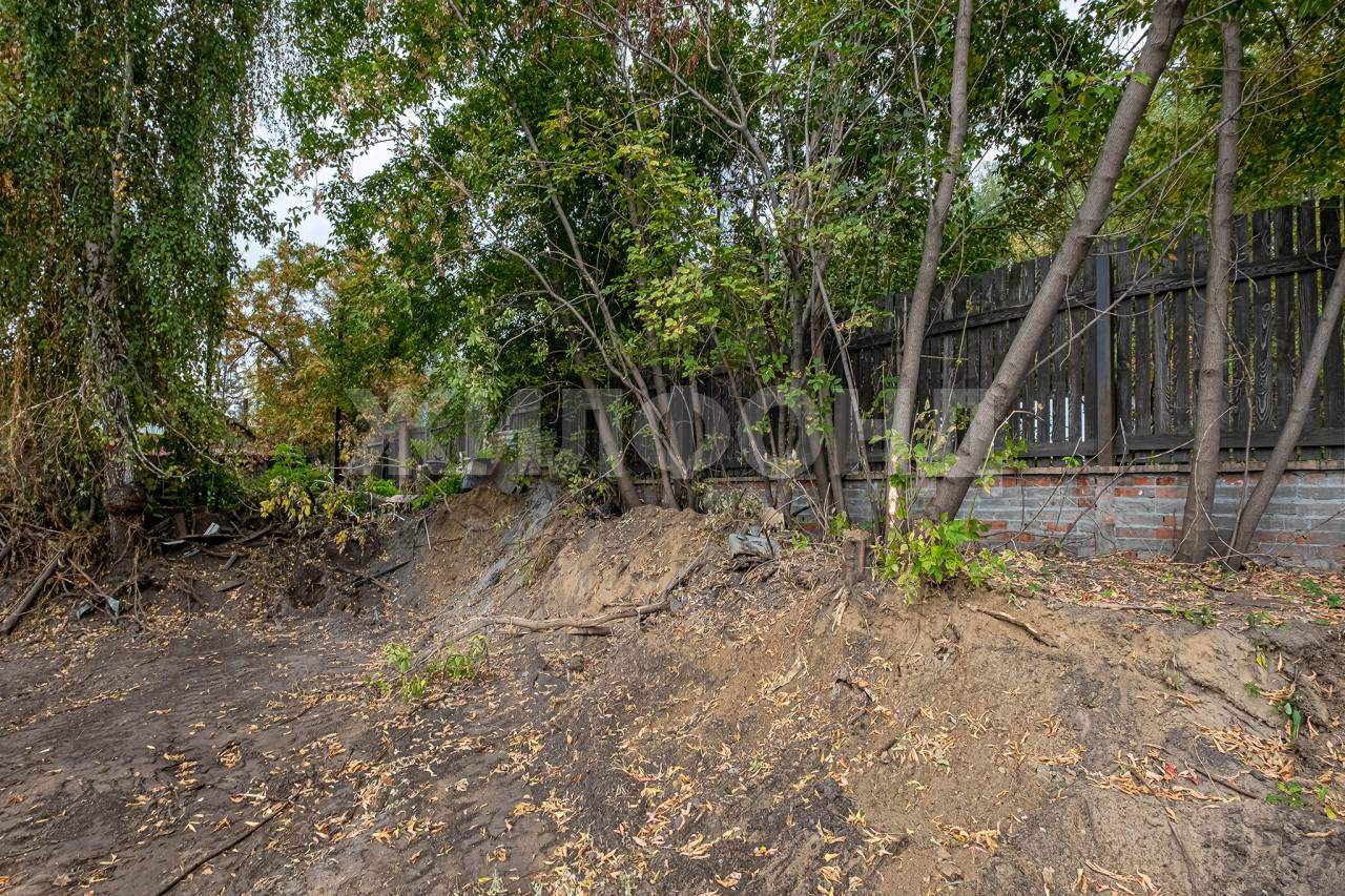 Продам земельный участок 600 м.кв.